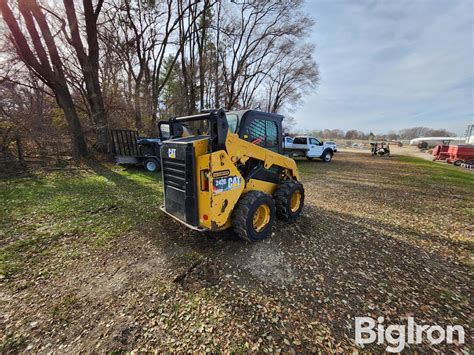 cat 242 skid steer blue smoke|Cat 242d smoking intermittently .